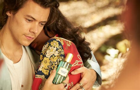 harry styles gucci memoire|harry styles gucci looks.